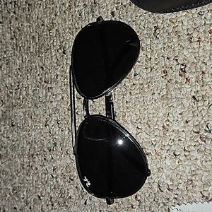 Ray ban aviator sunglasses